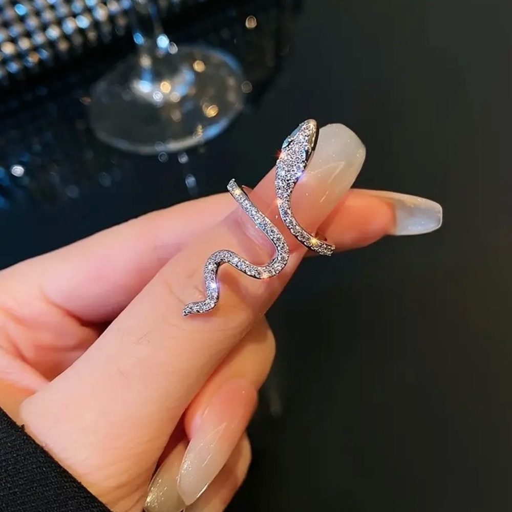 Silver Snake Ring with Crystals, NEW - Picture 1 of 7